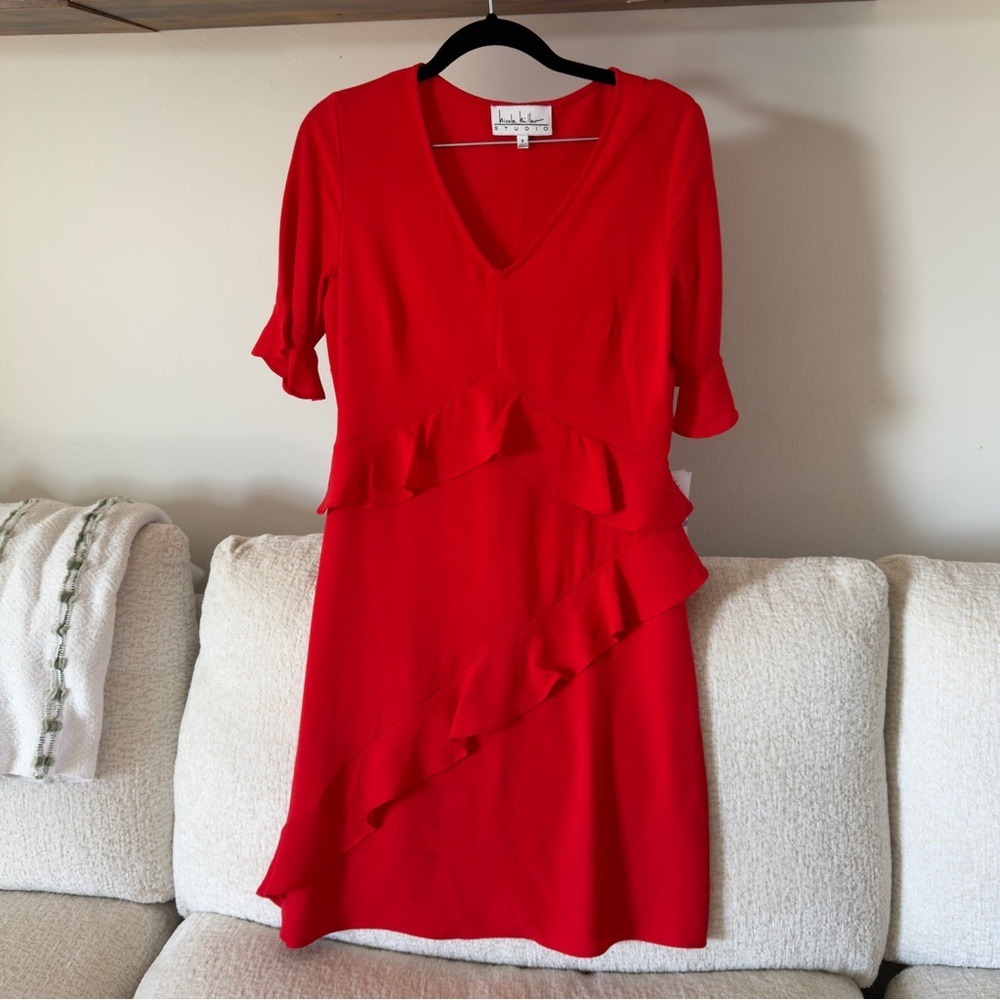 Nicole Miller Studio Dress 6 Red Ruffle V-Neck Asymmetric